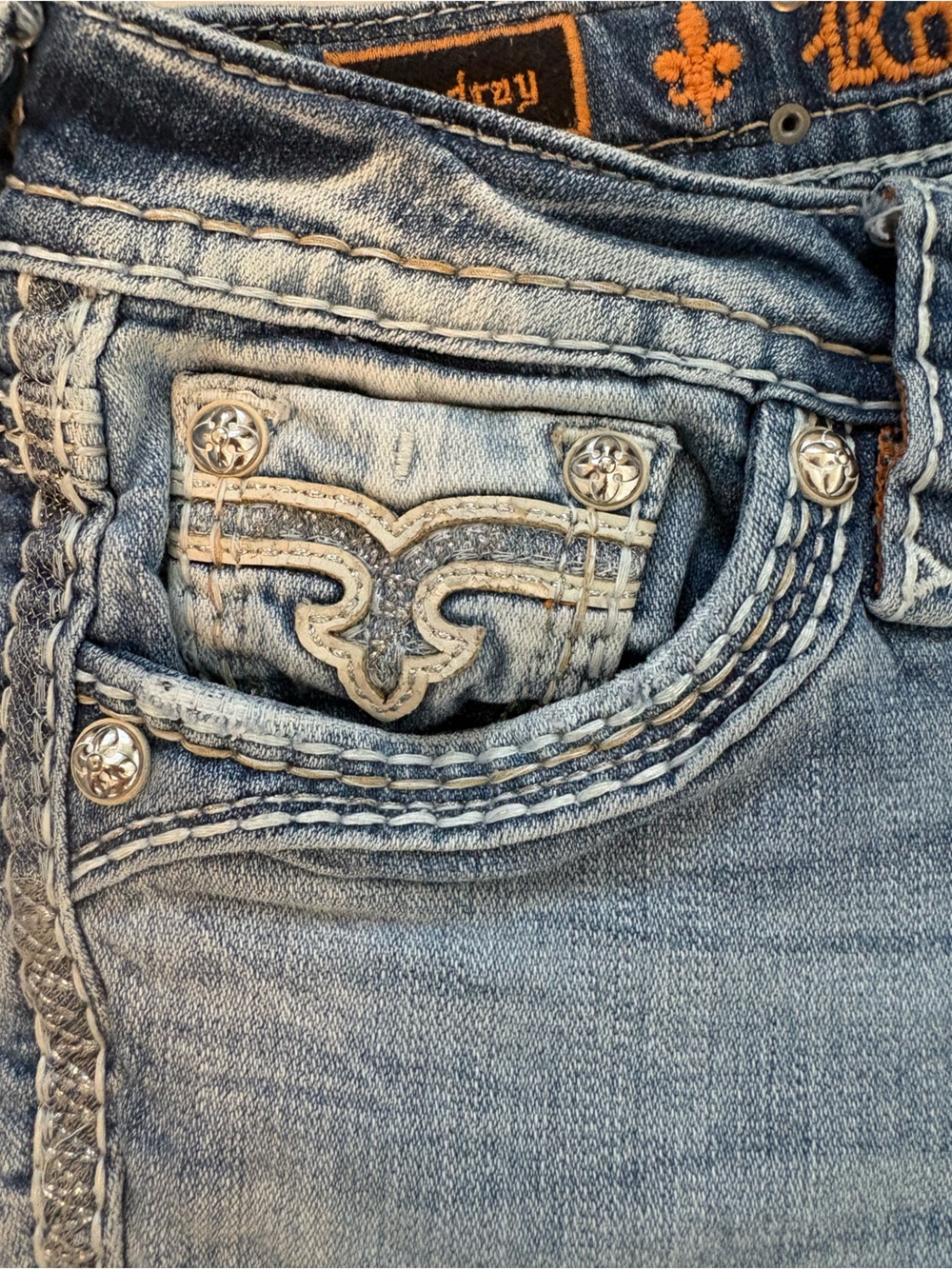 Rock Revival Audrey Jeans Women’s 28 Distressed Embellished Straight Leg - Picture 7 of 11
